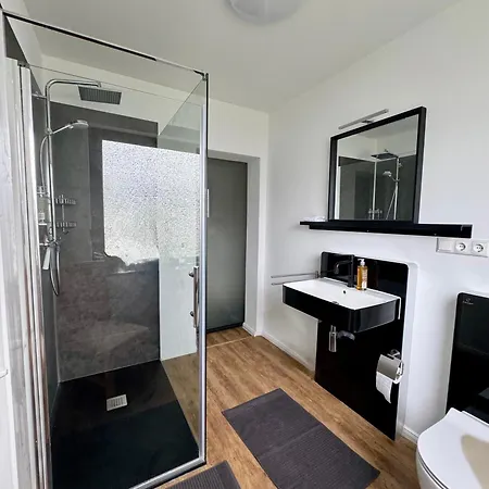 Eifelsuiten - Family & Pet Retreat アパート Wiesbaum