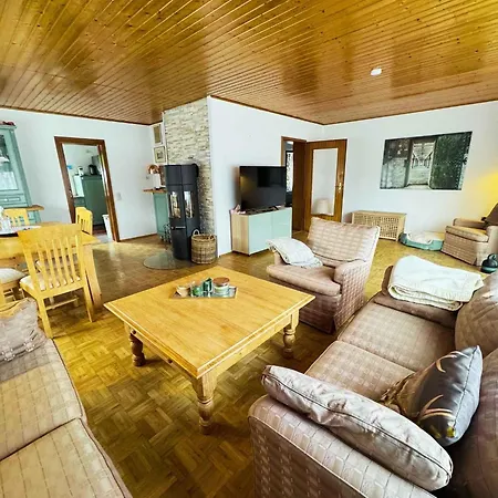 Eifelsuiten - Family & Pet Retreat * Wiesbaum